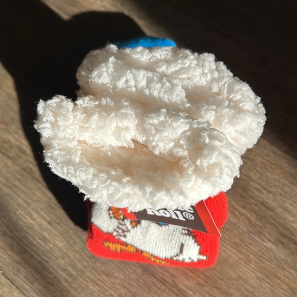 🆕 Tootsie Roll Pop Limited Edition Sherpa Socks - Picture 11 of 16